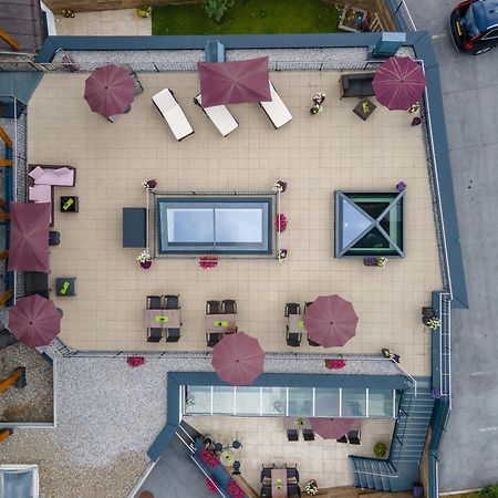 Hotel Gundolf Санкт Леонард им Пицтал Екстериор снимка