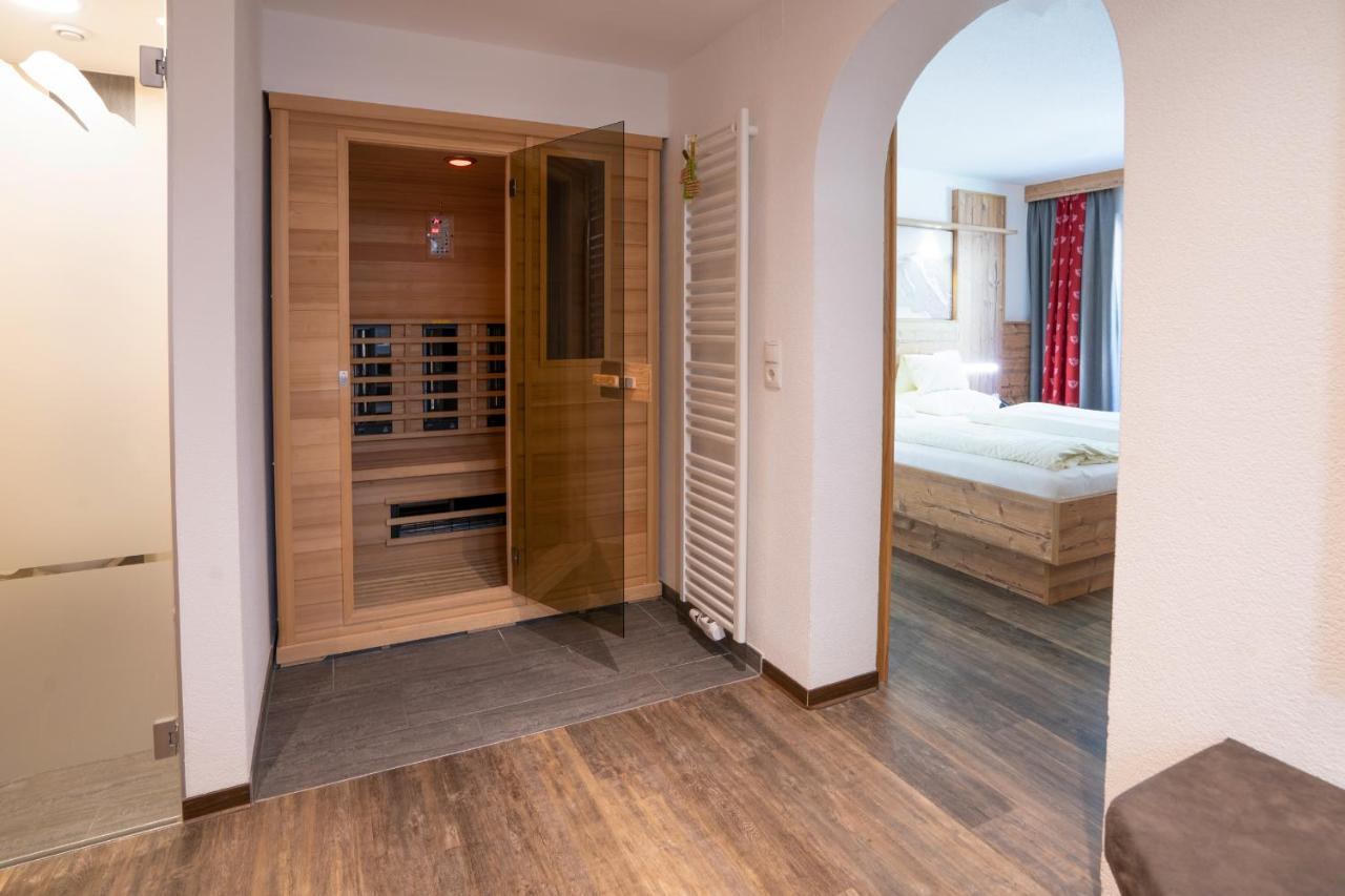 Hotel Gundolf Санкт Леонард им Пицтал Екстериор снимка